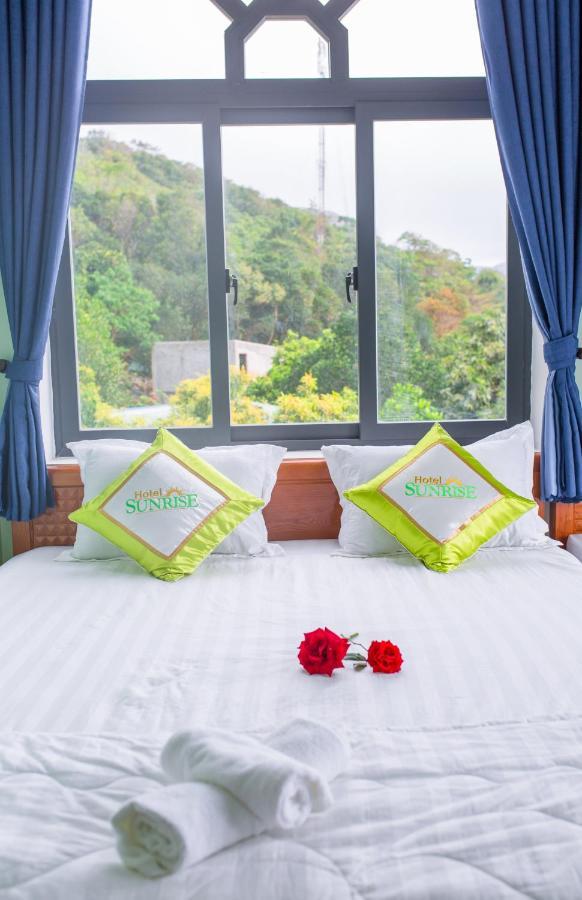 Sunrise Hotel Chi Khu Co Ong Екстериор снимка